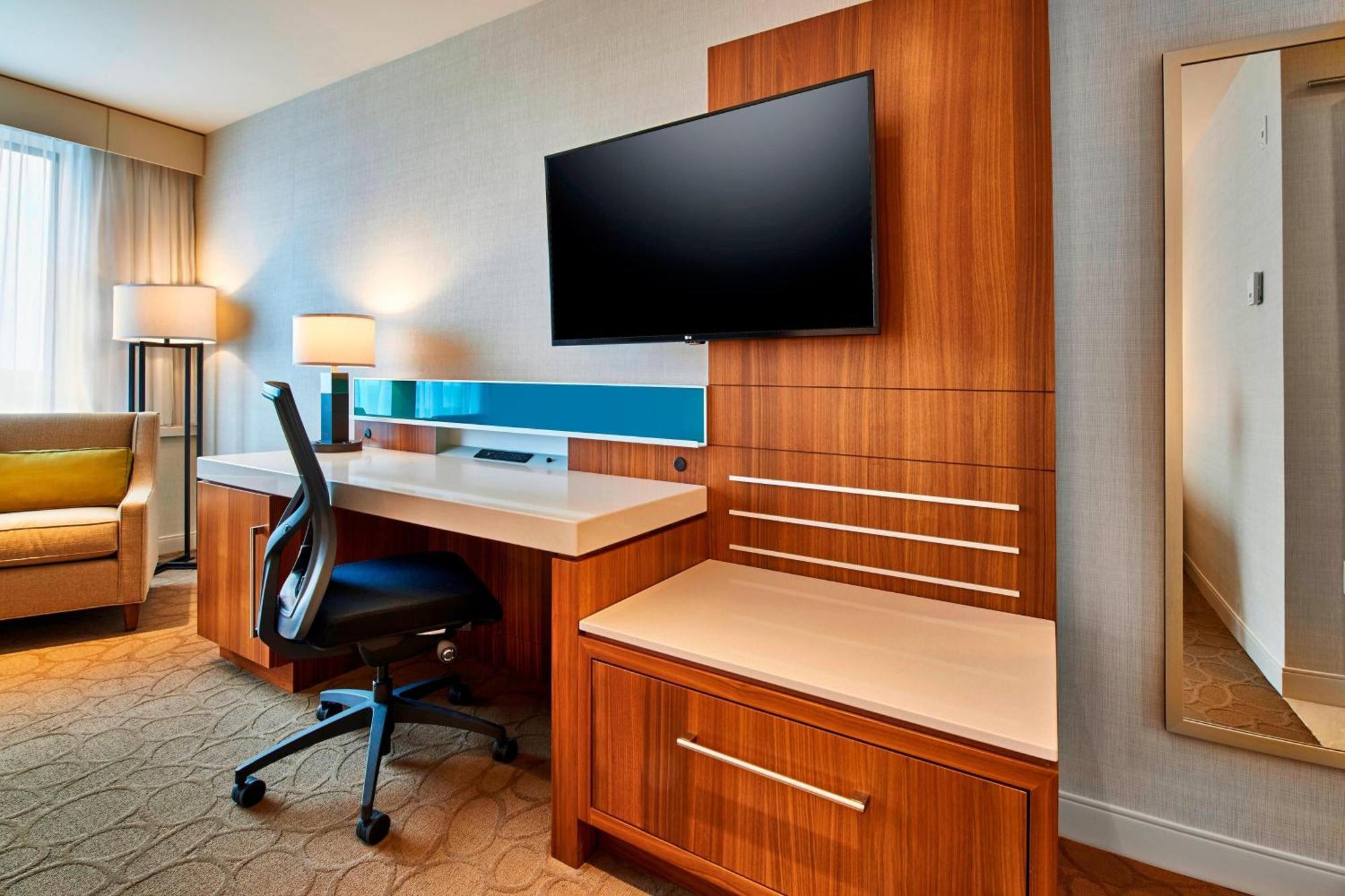 Delta Hotels By Marriott Дартмут Экстерьер фото