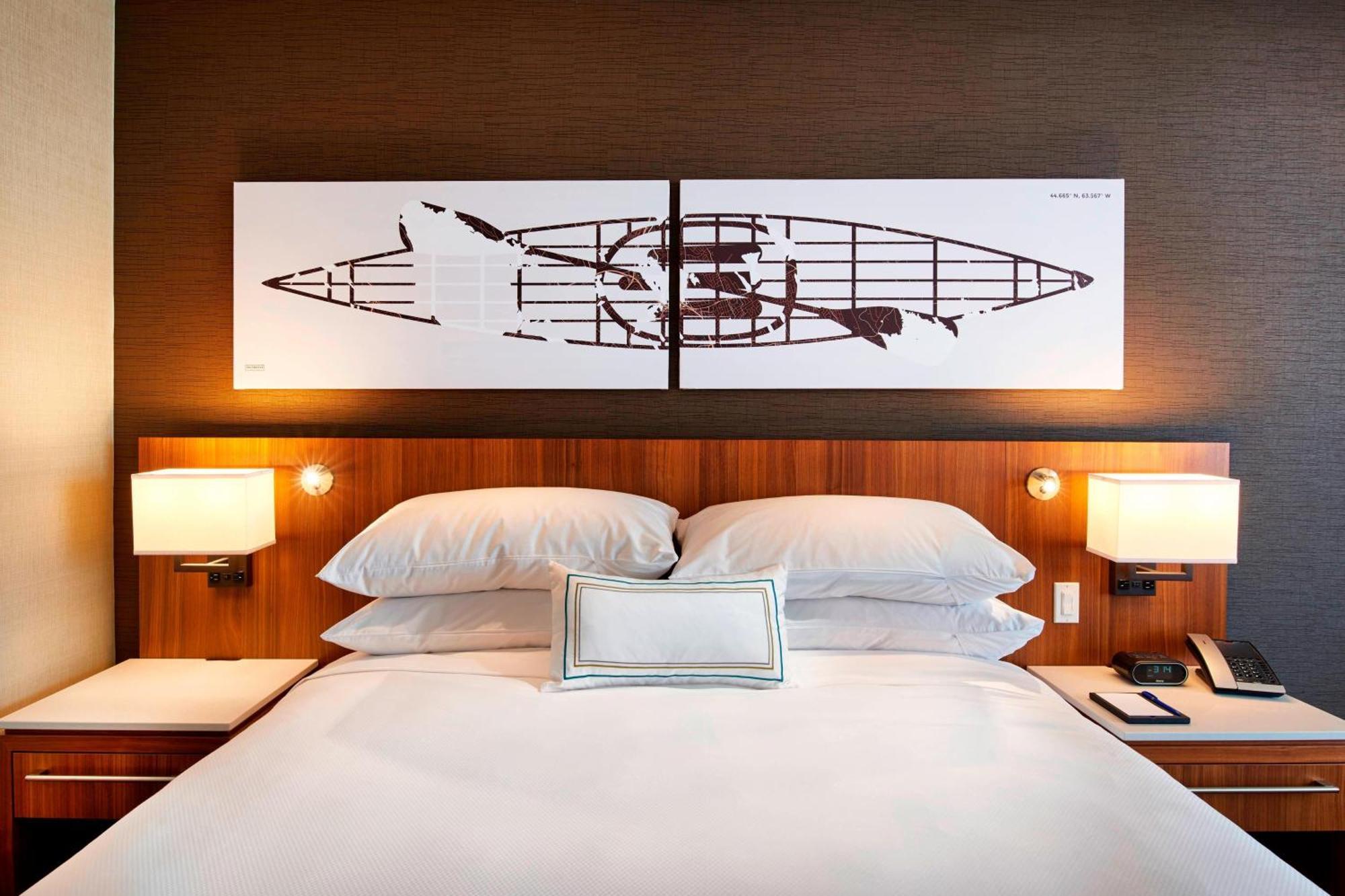 Delta Hotels By Marriott Дартмут Экстерьер фото