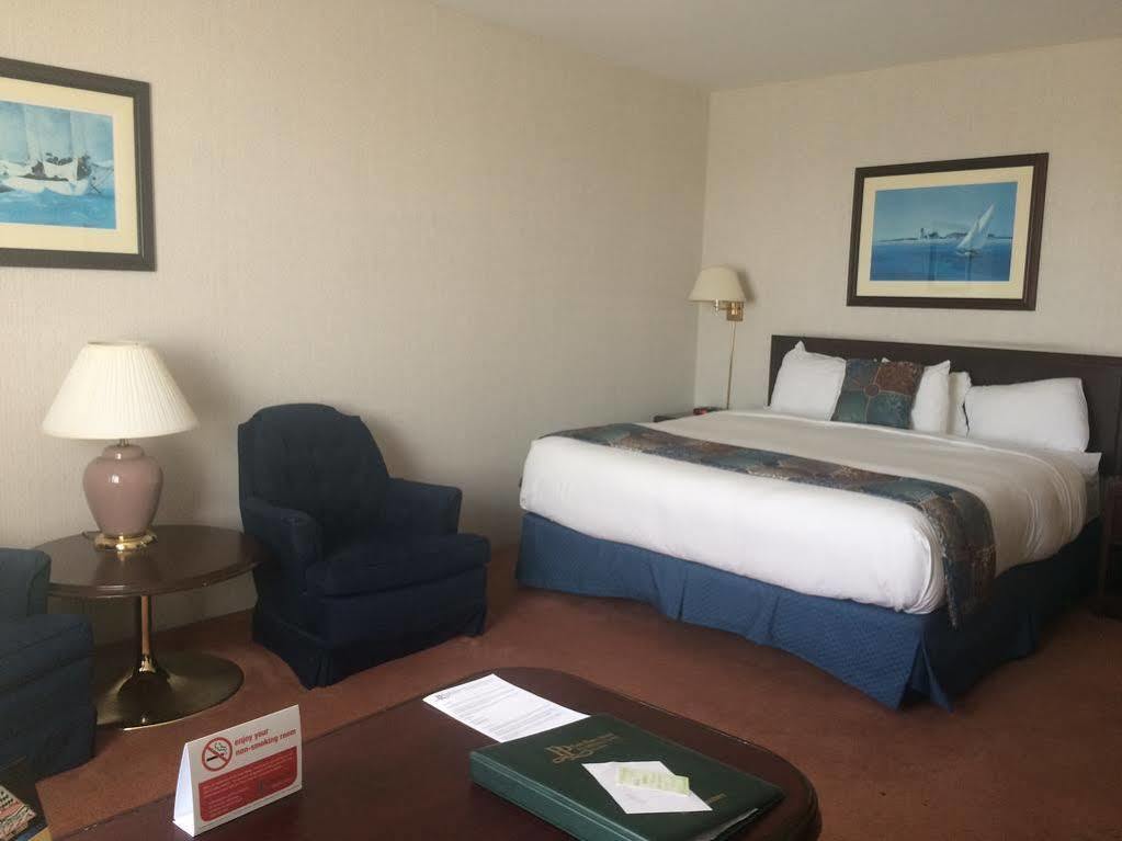 Delta Hotels By Marriott Дартмут Экстерьер фото
